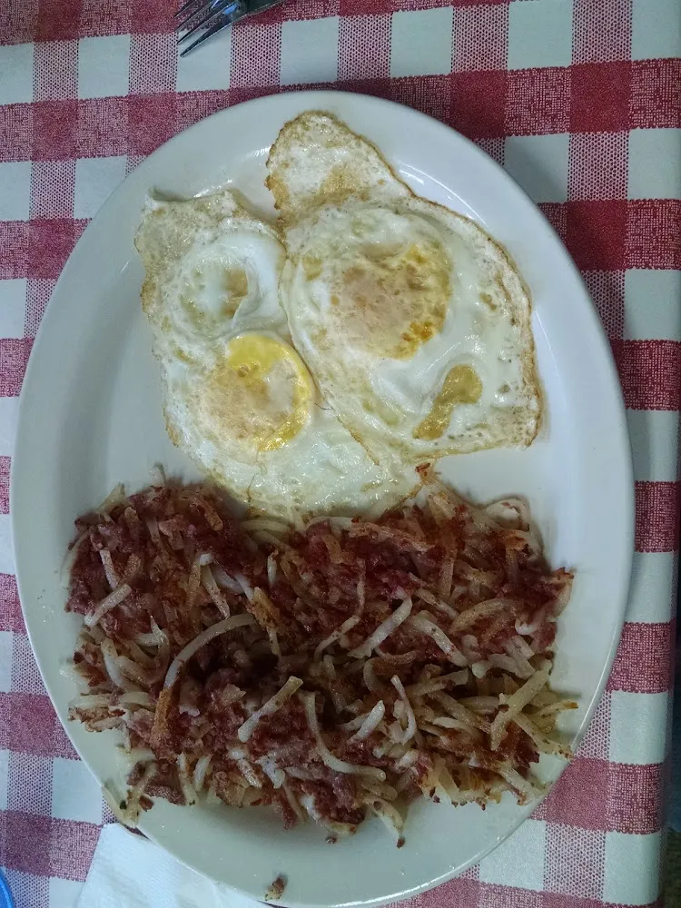 Eggs and Corned Beef Hash